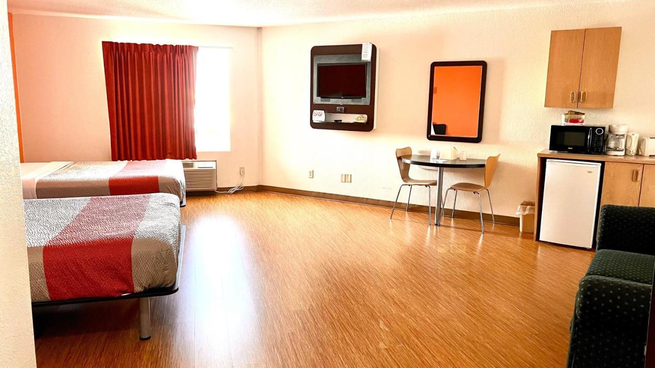 Motel 6-Regina, Sk المظهر الخارجي الصورة