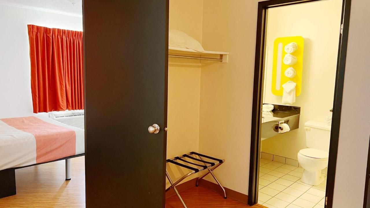 Motel 6-Regina, Sk المظهر الخارجي الصورة