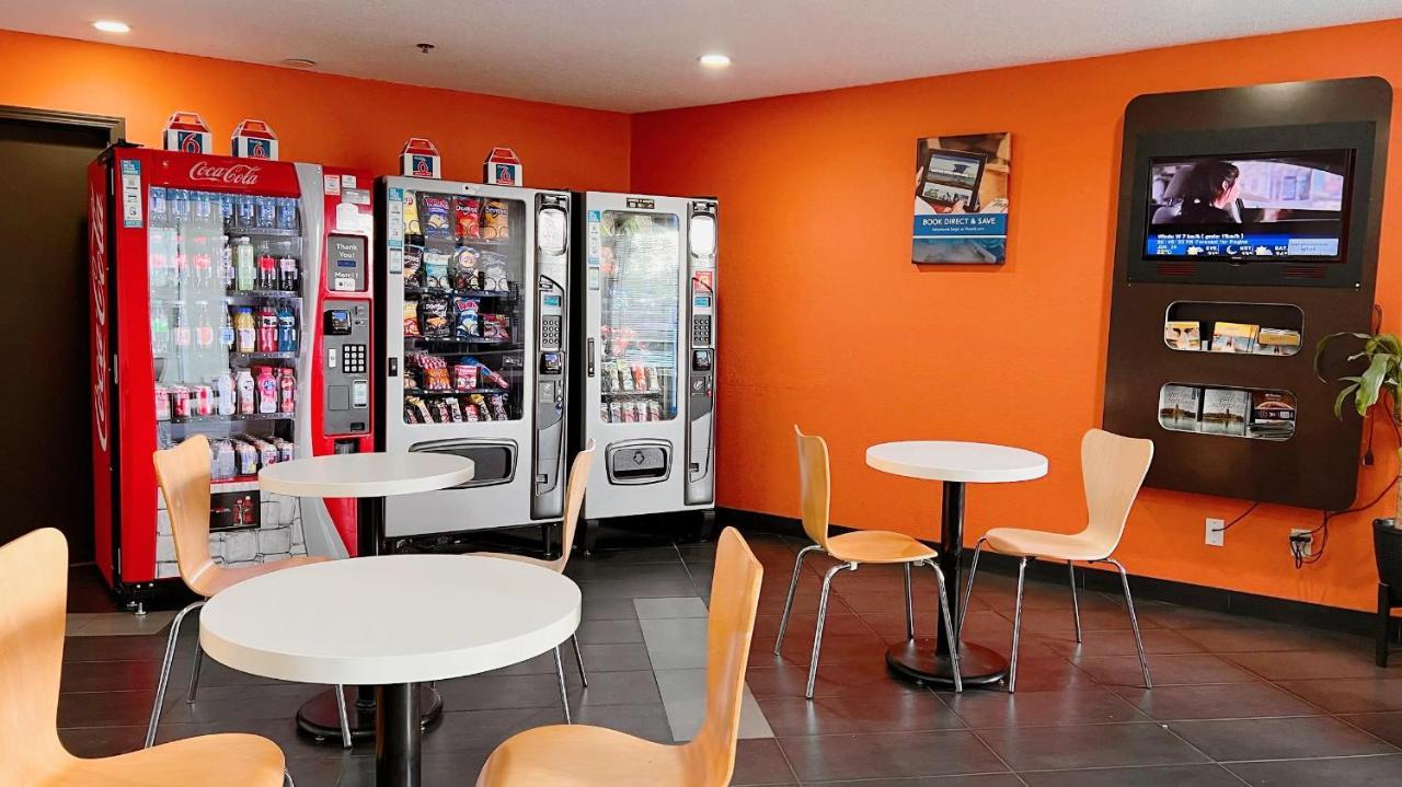 Motel 6-Regina, Sk المظهر الخارجي الصورة
