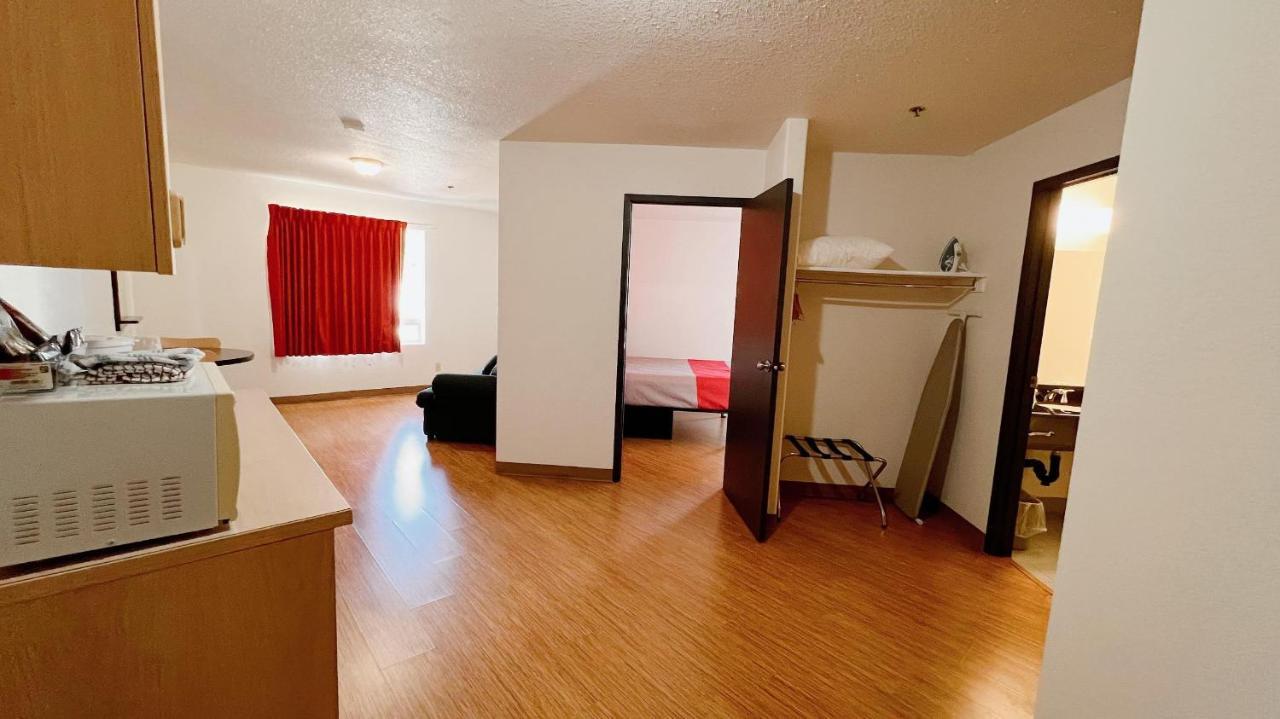 Motel 6-Regina, Sk المظهر الخارجي الصورة